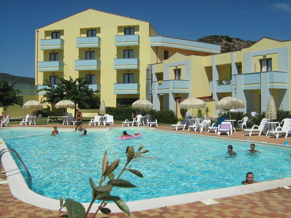 Resort Isola Rossa Bosa Exterior photo